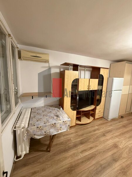 Drumul Taberei, Favorit, garsoniera